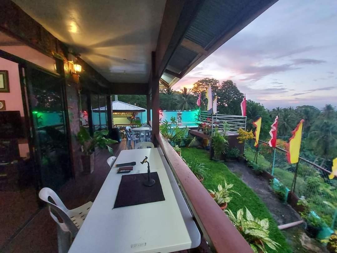 Island Samal Overlooking View House With Swimming Pools San Antonio  Exterior photo